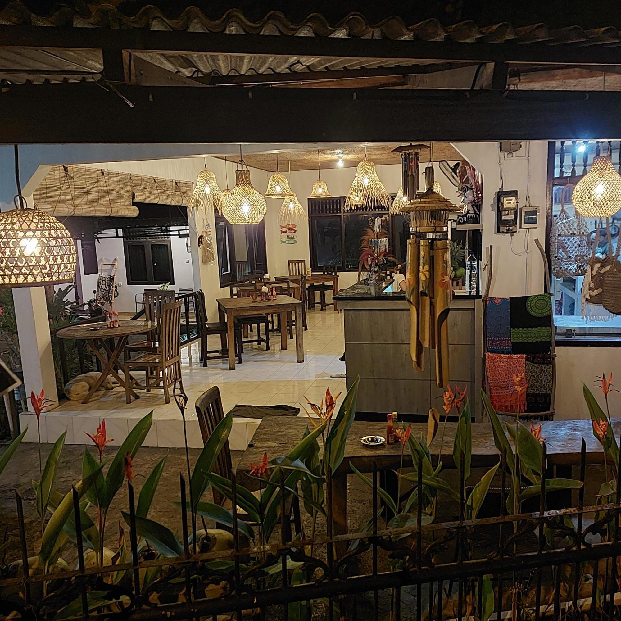 Padang-Padang Sari Homestay Uluwatu Værelse billede