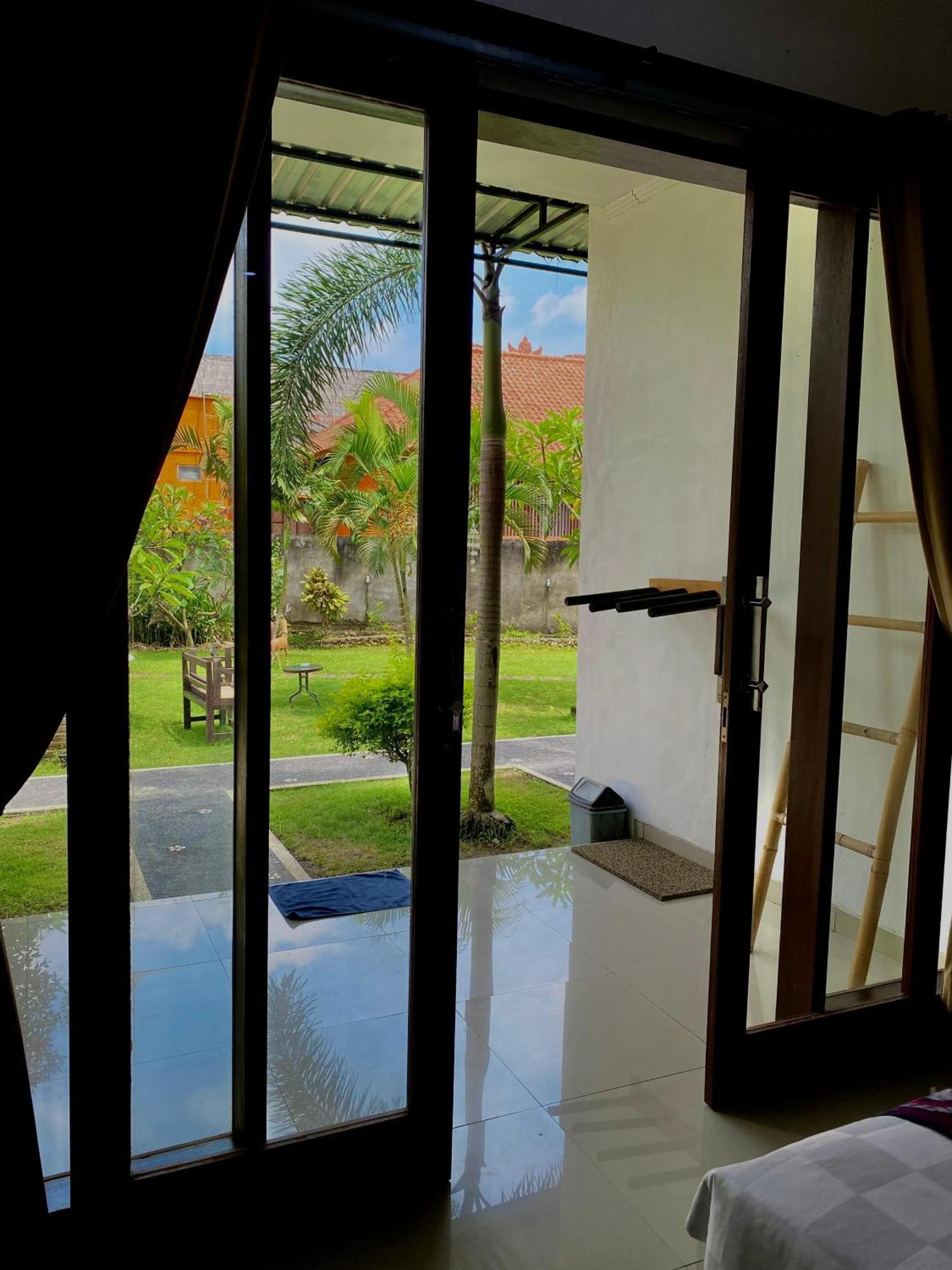 Padang-Padang Sari Homestay Uluwatu Eksteriør billede