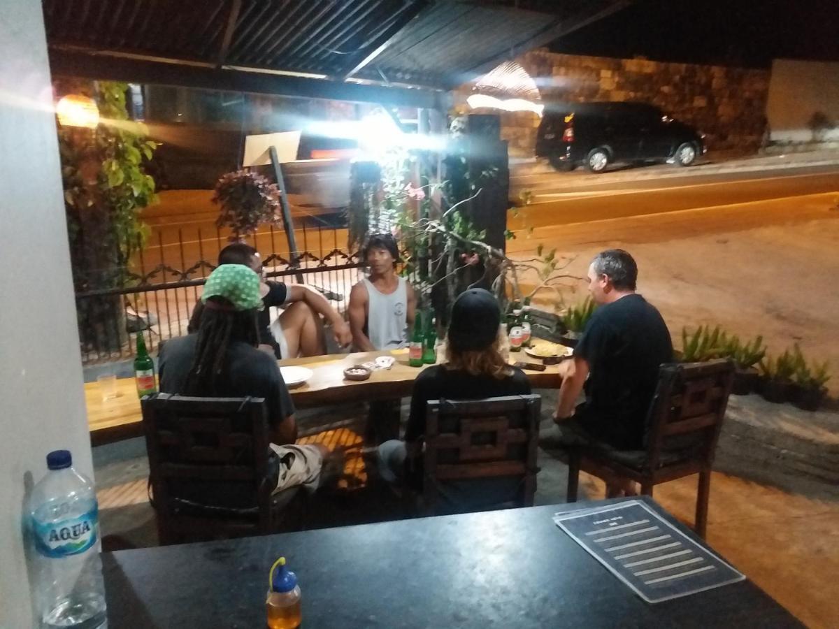 Padang-Padang Sari Homestay Uluwatu Eksteriør billede